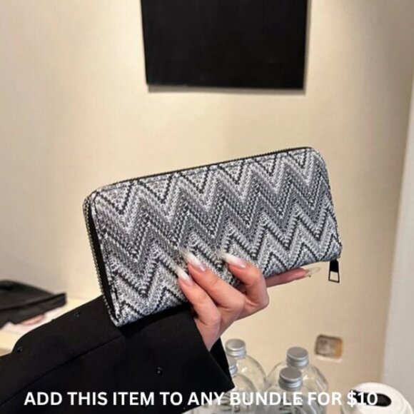 $10 ADD ON ITEM- Chevron Wallet Clutch Zipper Long Card Holder Black White Purse - Picture 1 of 8